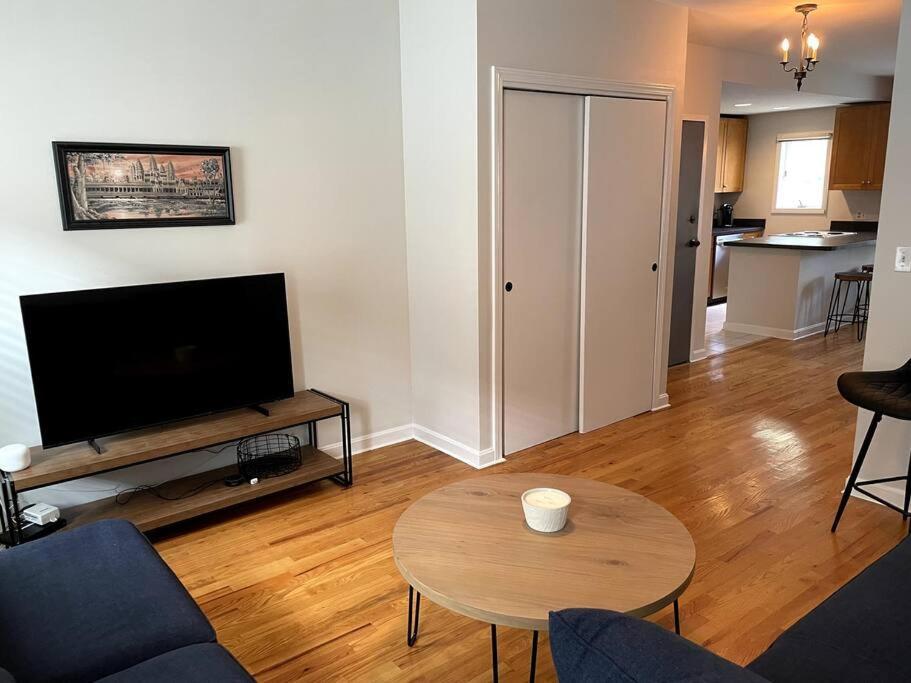 Lovely Two Bedroom Condo In South Boston Eksteriør bilde