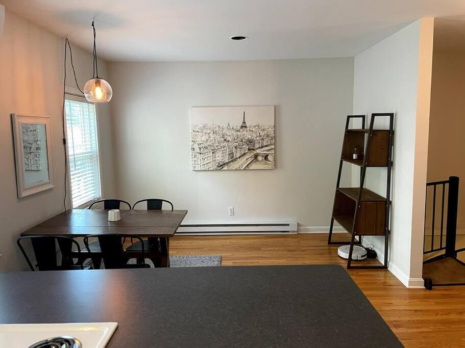 Lovely Two Bedroom Condo In South Boston Eksteriør bilde